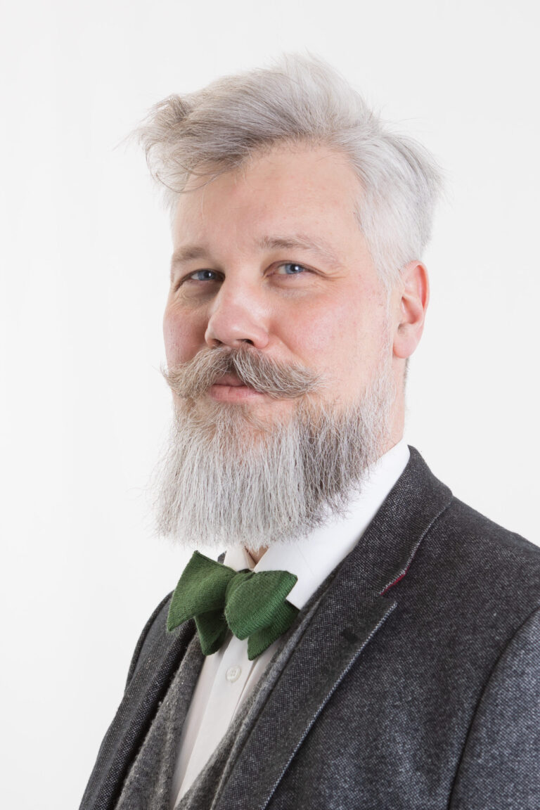 Professor of the WI programme Emanuel Gunnarsson