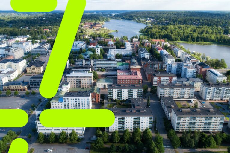 Hämeenlinnan keskusta ilmasta kuvattuna